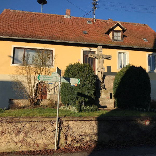 Alte Schule in Zettmannsdorf steht zum Verkauf